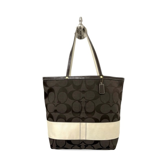 Coach Handbags - Coach 10125 Vintage Reversible Tote Brown and Cream Pre Owned Rare